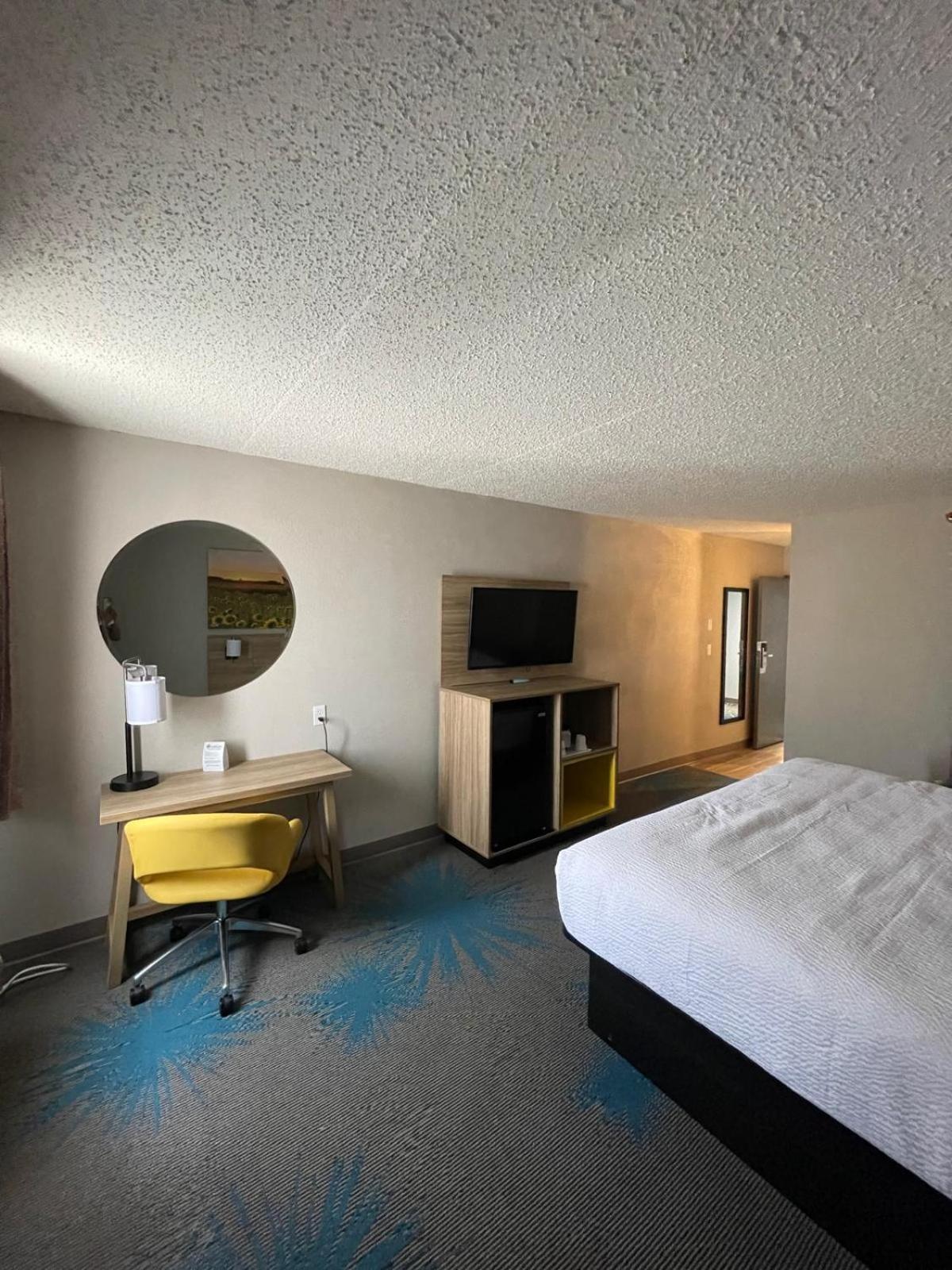Days Inn By Wyndham Mandan Bismarck Area Eksteriør billede