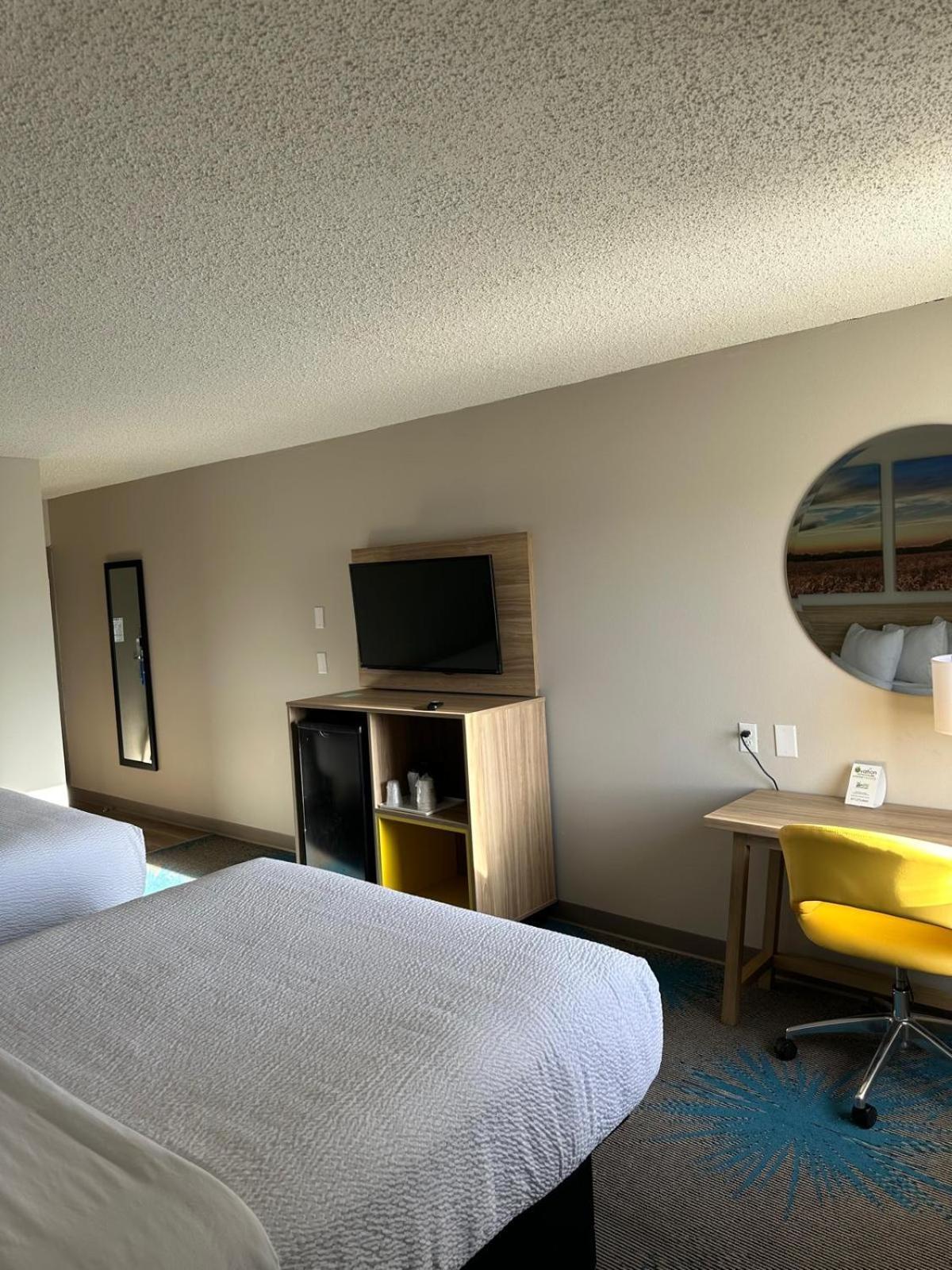 Days Inn By Wyndham Mandan Bismarck Area Eksteriør billede